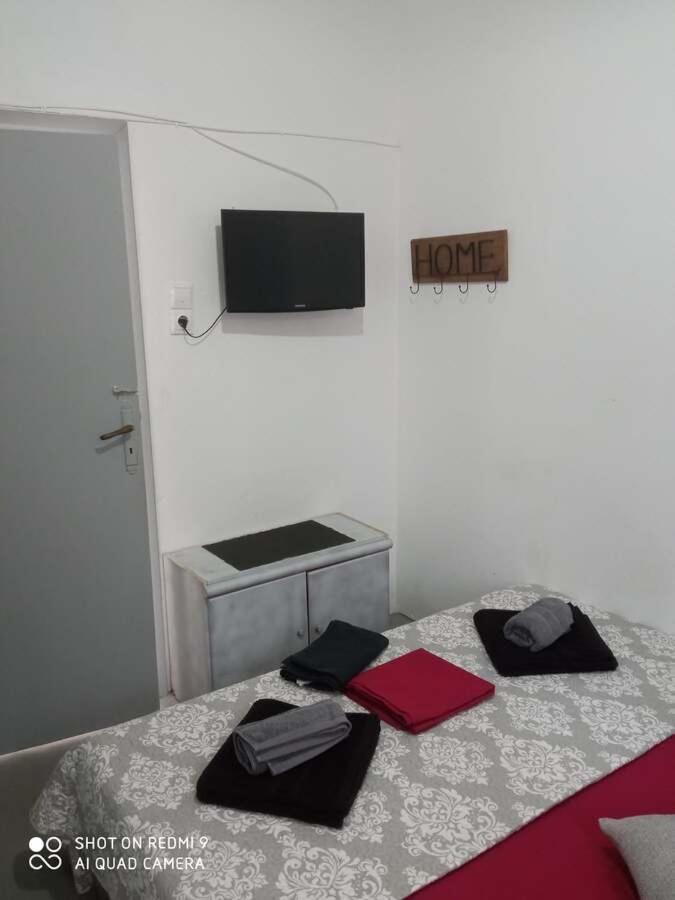 Welcome To Giouli'S Home ! Elafonissos Bagian luar foto